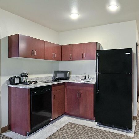 Cobblestone Hotel & Suites Pulaski/Green Bay Exterior photo